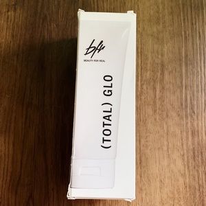 Beauty for real total glo